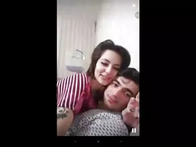 Simon dice di tirarti fuori le film porno donne vecchie tette
