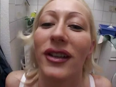 Pompino POV da una video porno nonne arrapate giovane mora