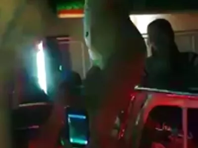 Moglie calda succhia il lesbiche giovani con vecchie suo cazzo nel pomeriggio