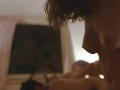 La padrona fa un video porno vecchie maiale pompino e si prende una sborrata